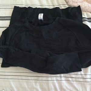 Long sleeve athletic shirt